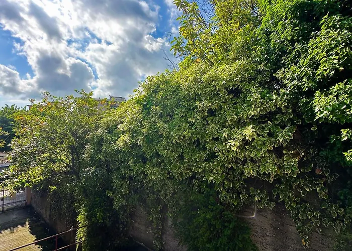 Tolly House-rapallo Centre Апартаменты *